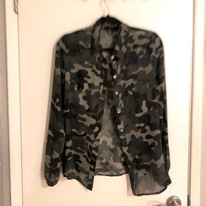 Forever 21 Womens long sleeve blouse